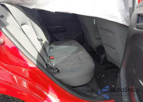 2016 Chevrolet Sonic Ls Auto z USA, uszkodzony, nr VIN 1G1JA5SH8G4101364